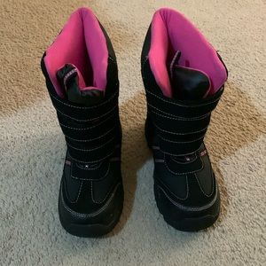 Girls snow boots